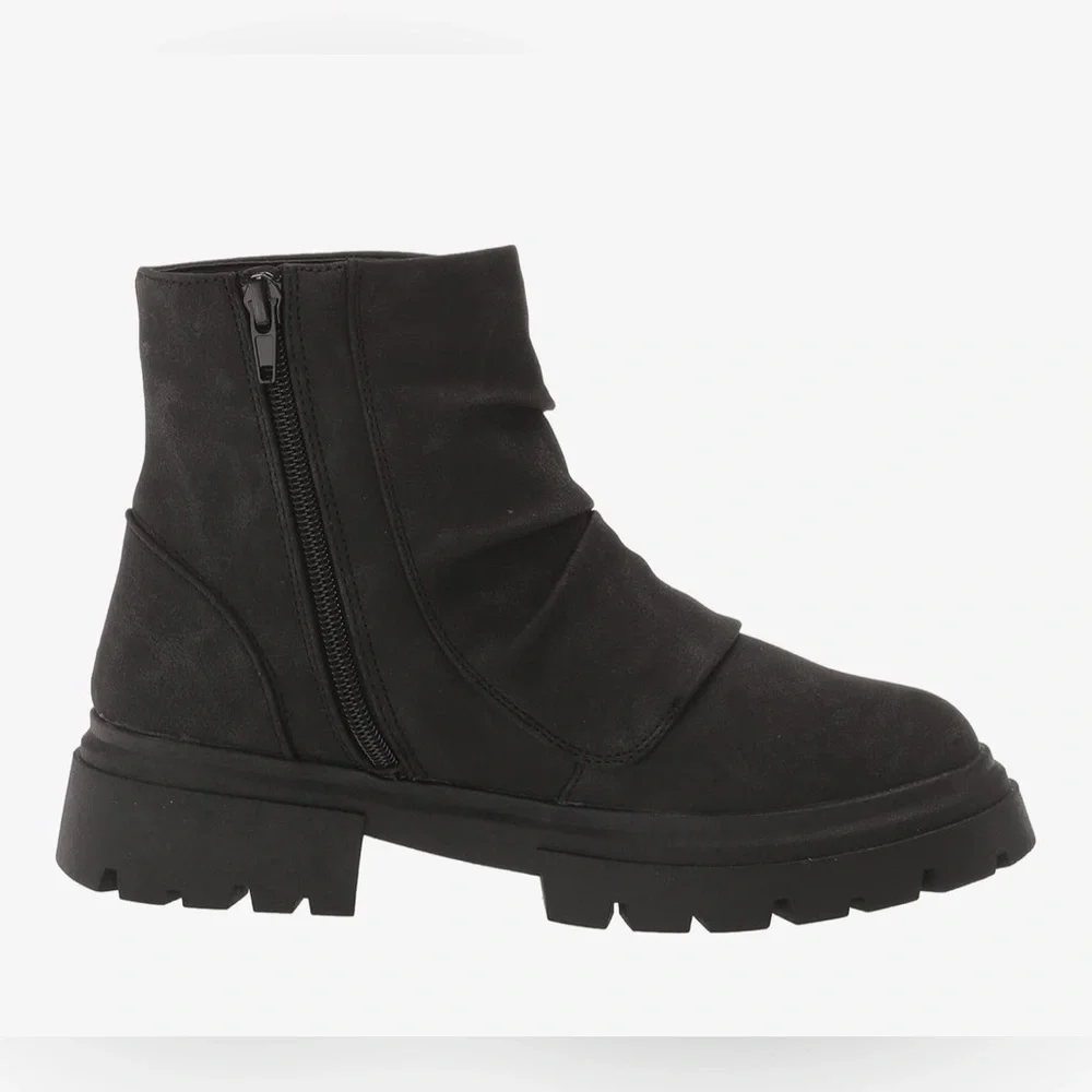 Blowfish Malibu Big Girl's Charcoal Black Lug Sole Can Do-k Fashion Boot  4 NIB